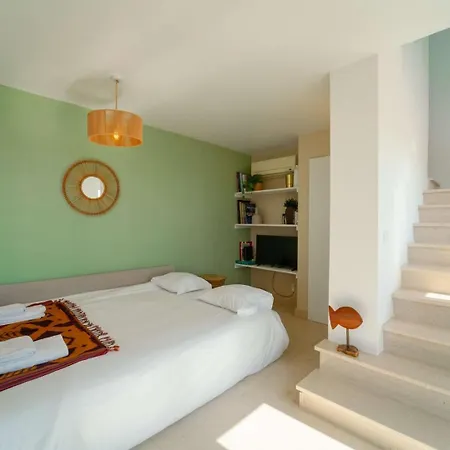 Dreamview Nest | By Airnest * Trafaria