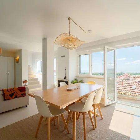 Dreamview Nest | By Airnest Vakantiehuis *