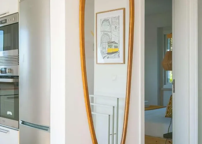 Dreamview Nest | By Airnest 4* Trafaria