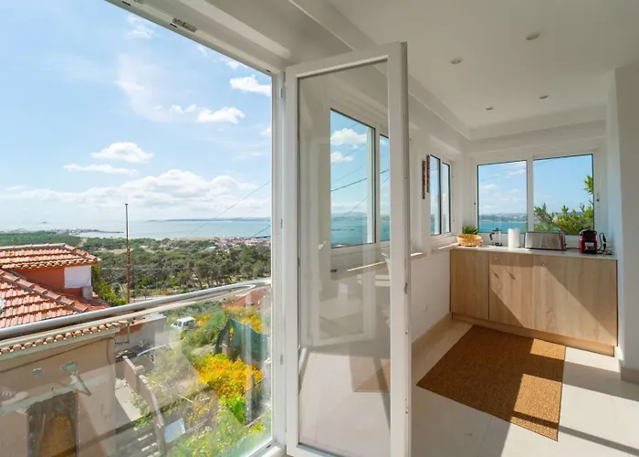 Dreamview Nest | By Airnest Trafaria